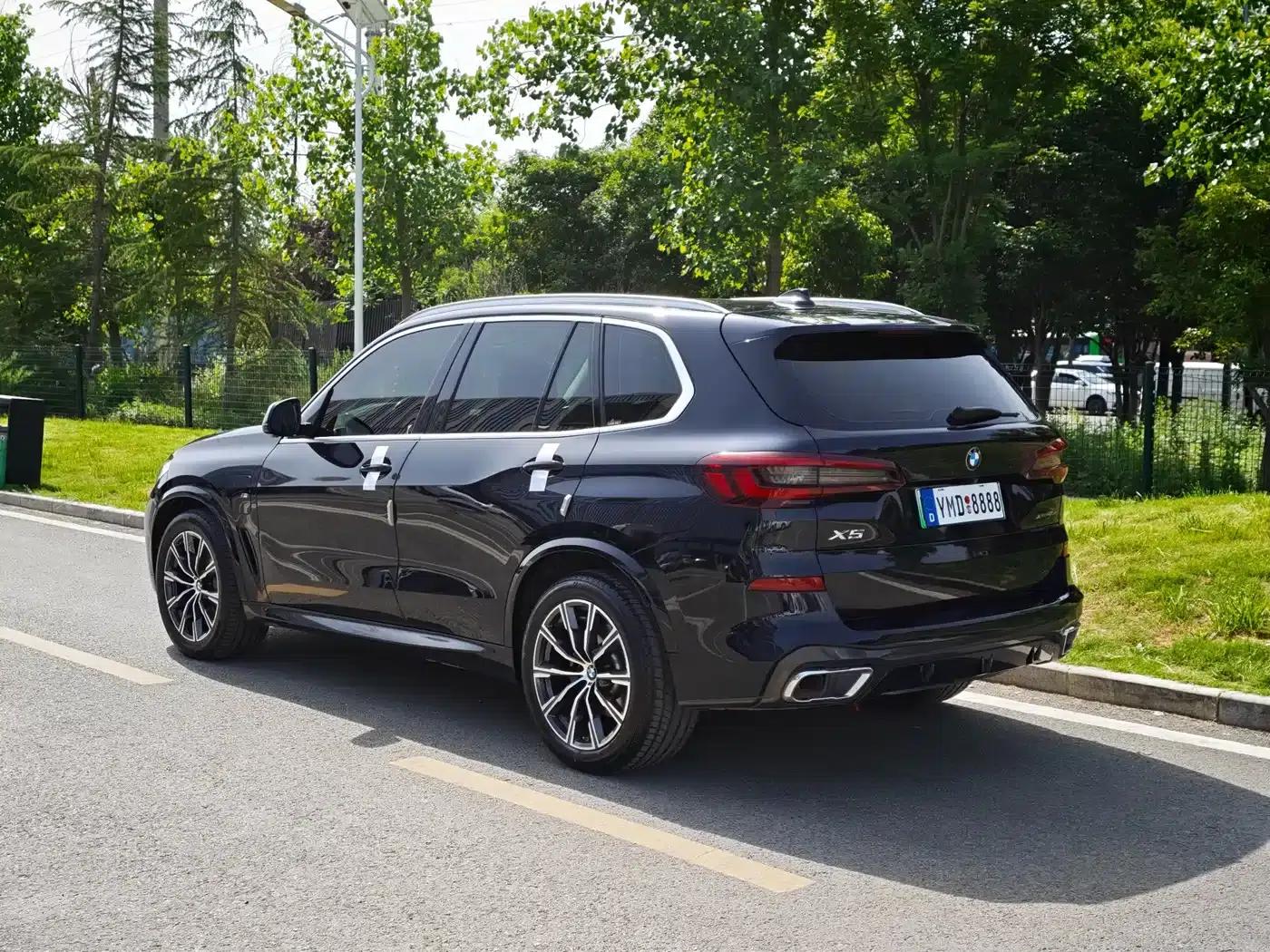 2021 BMW X5 PHEV Imported xDrive45e M Sport Package — миниатюра 11