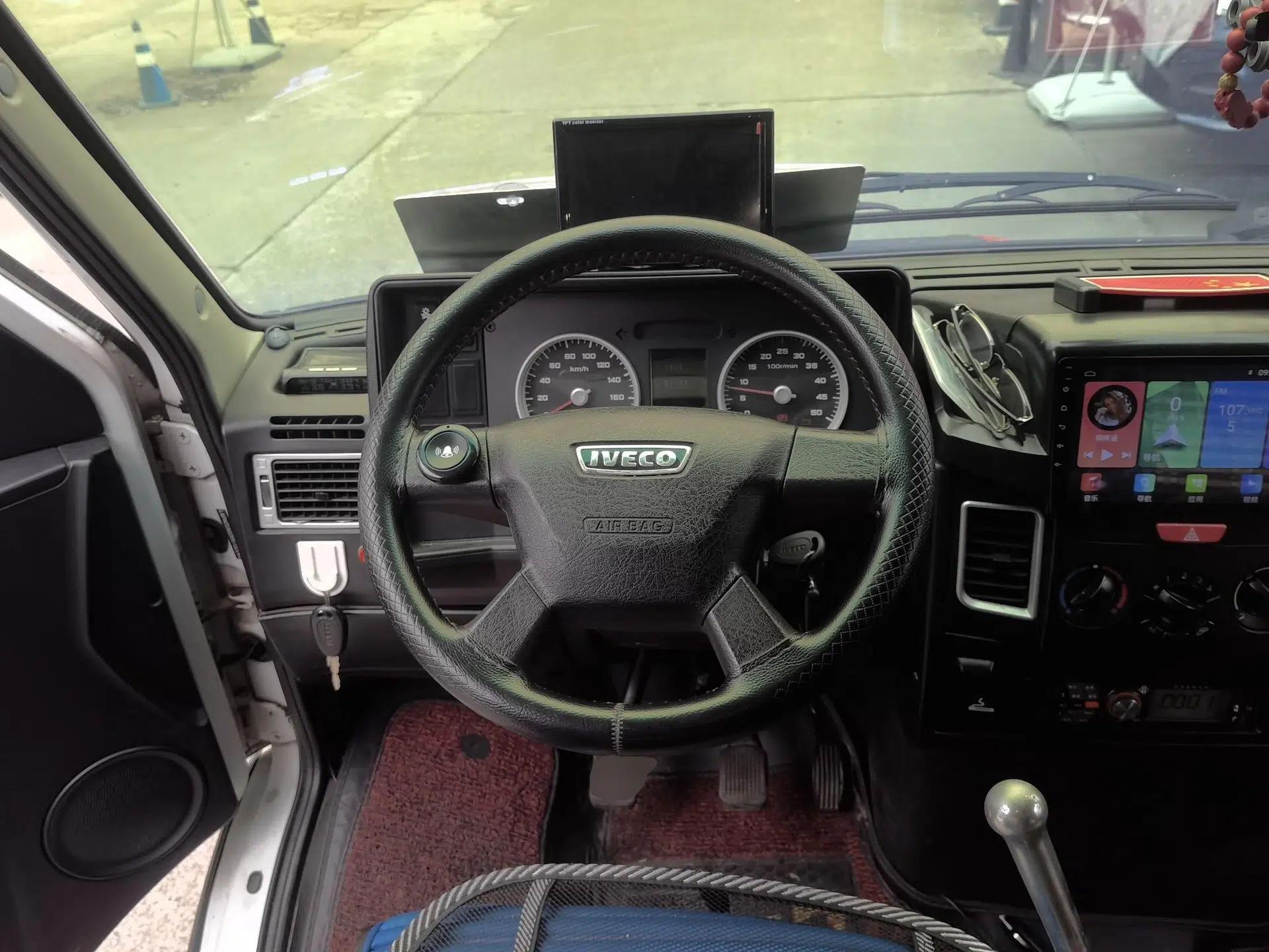 Iveco Daily 2017 2.5T A35 Low-Roof 5-7 Seater Passenger Van 47Z5 — миниатюра 11