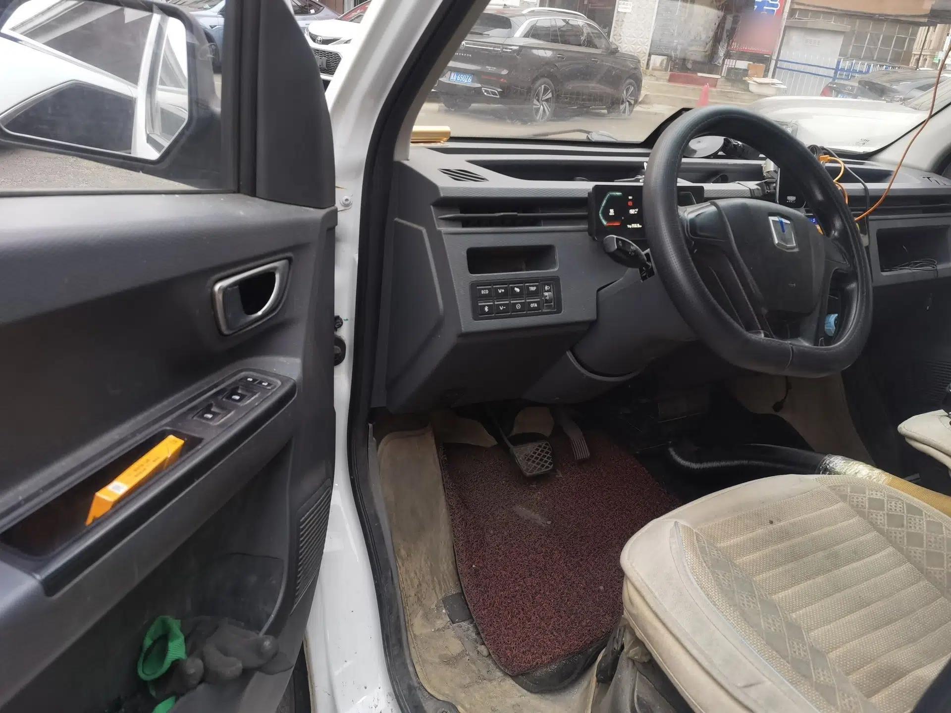 Farizon Xingxiang V 2023 V6E Ningde Times 38.64 kWh Value Edition — миниатюра 19