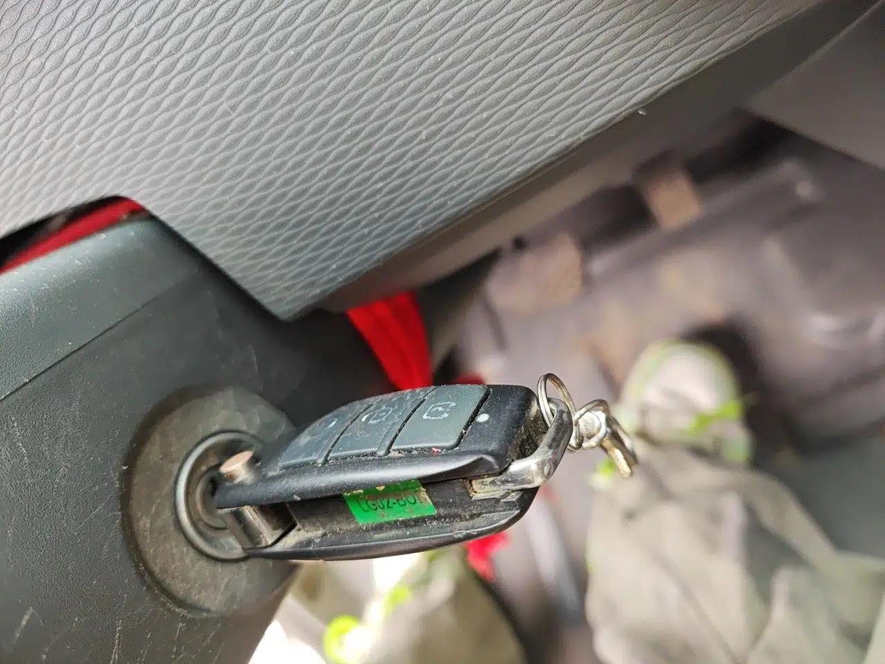 Farizon Xingxiang V 2023 V6E Zhonghang Lithium Battery 38.64kWh Value Edition — миниатюра 9