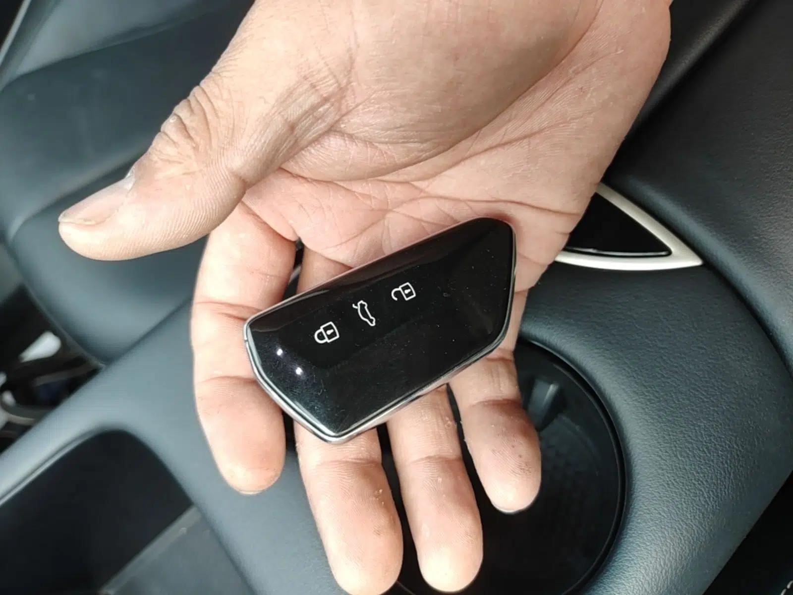 Volkswagen ID.UNYX 2024 Ultra Long-Range Version — миниатюра 22