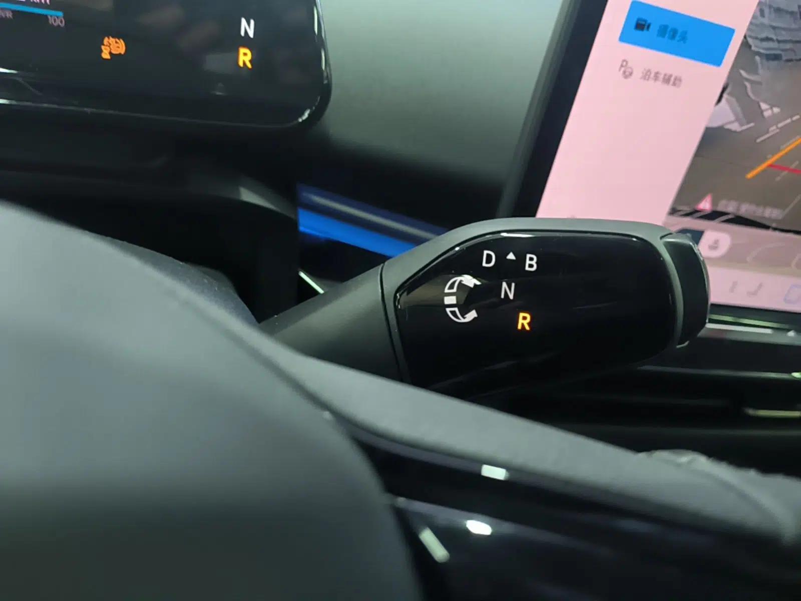 Volkswagen ID.UNYX 2024 Ultra Long-Range Version — миниатюра 17