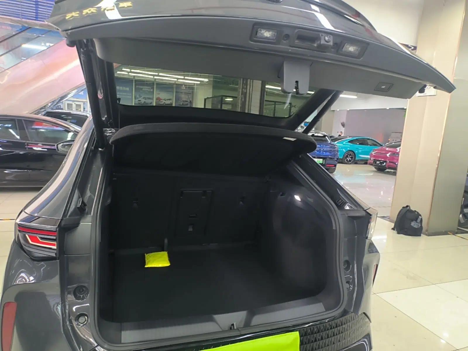 Volkswagen ID.UNYX 2024 Ultra Long-Range Version — миниатюра 22