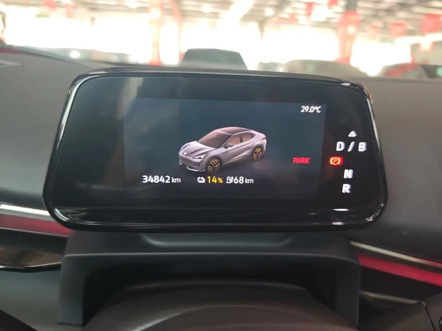 Volkswagen ID.UNYX 2024 Revised Pro Long-Range Version — миниатюра 15