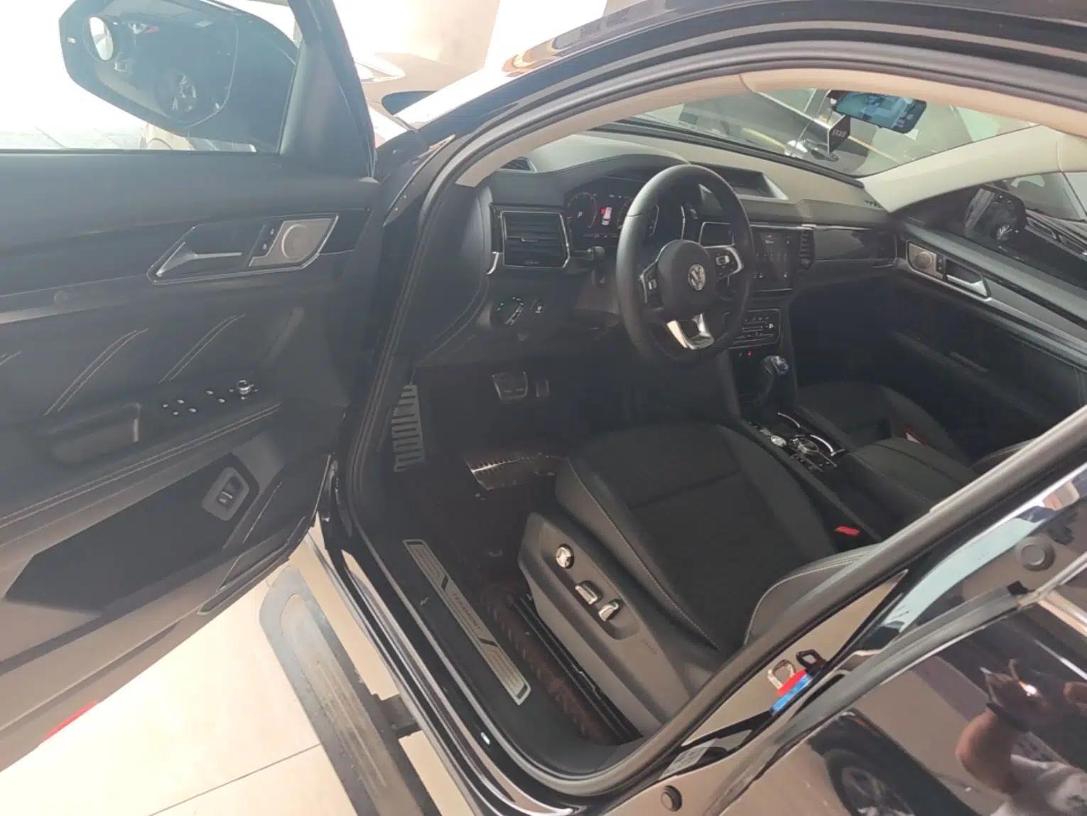 Volkswagen Teramont X 2020 Facelift 380TSI Four-Wheel Drive Luxury Edition — миниатюра 19