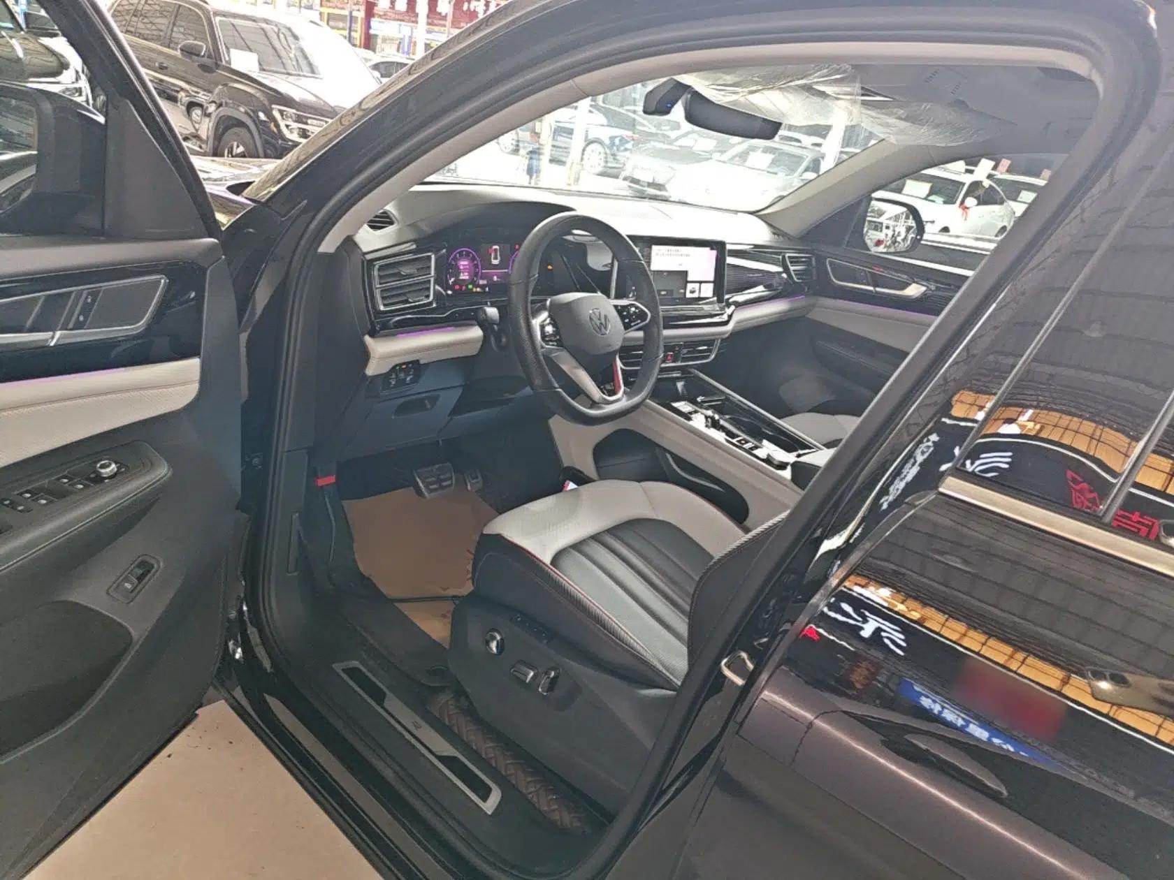 Volkswagen Teramont X 2023 Revised 380TSI Four-Wheel Drive Prestige Luxury Edition — миниатюра 18