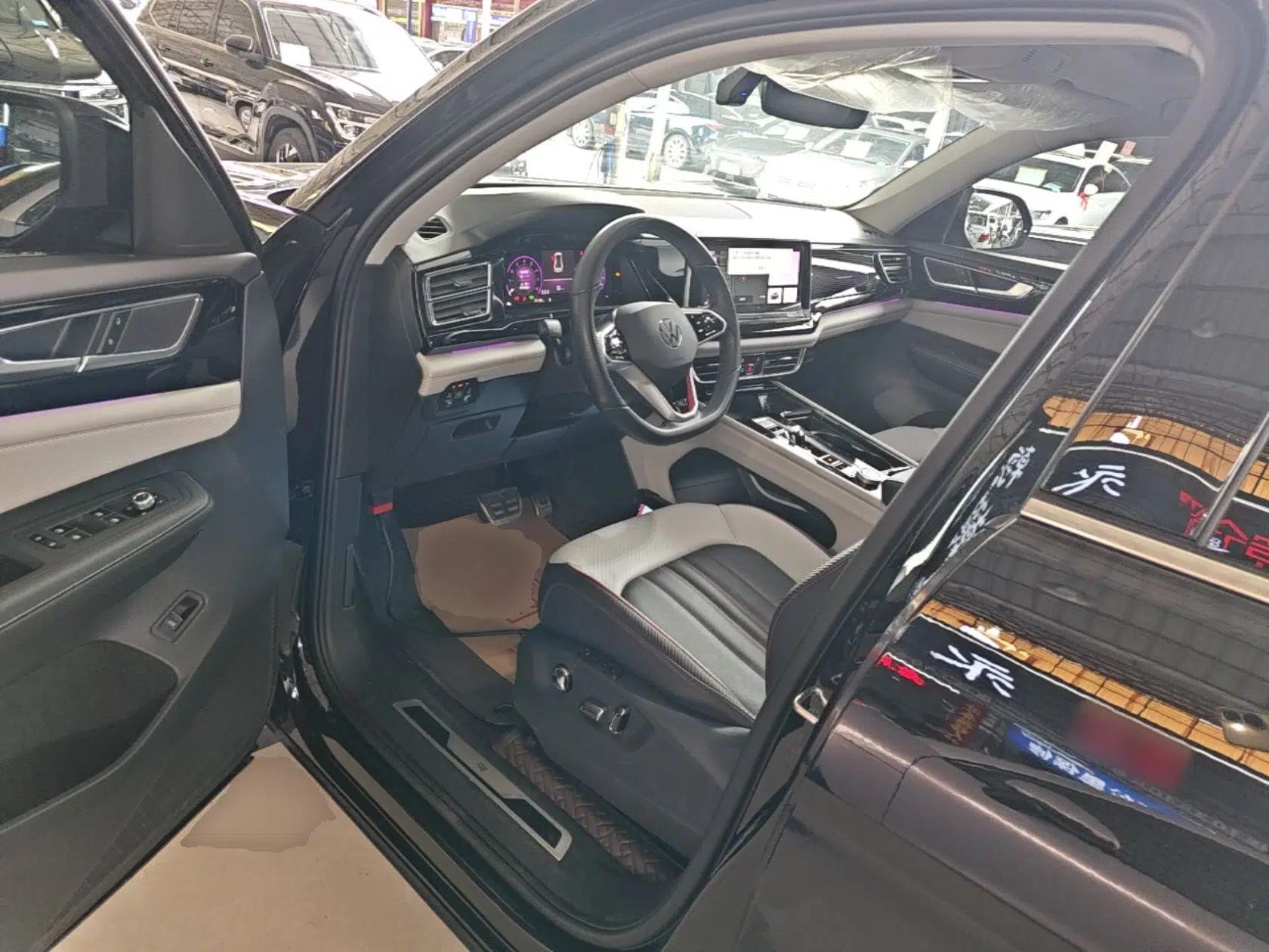 Volkswagen Teramont X 2023 Revised 380TSI Four-Wheel Drive Prestige Luxury Edition — миниатюра 19