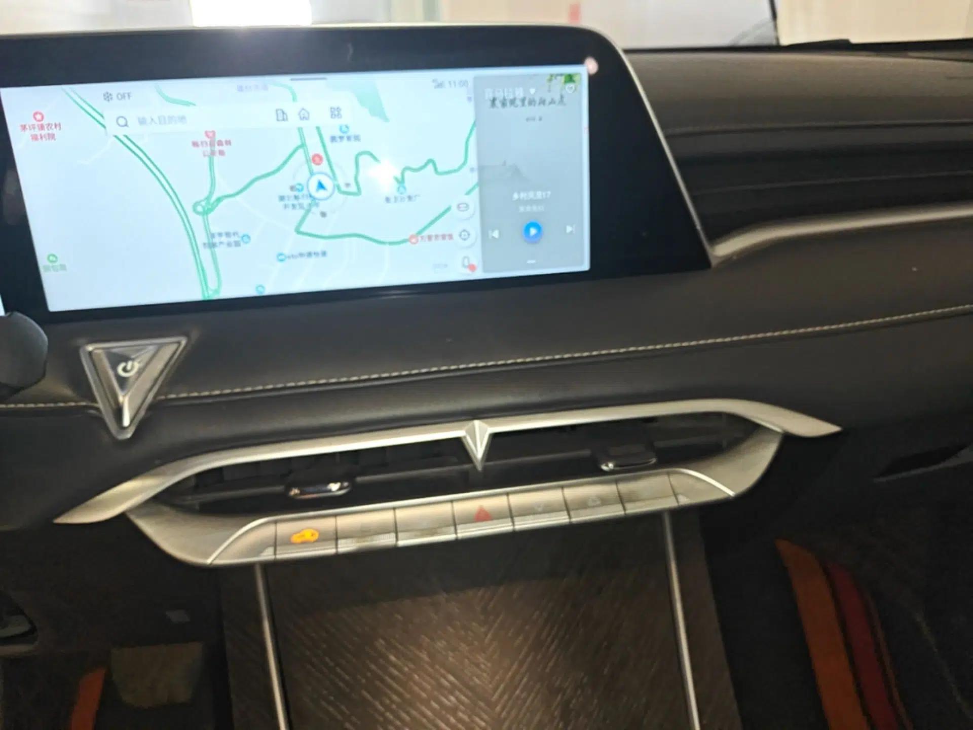 Venucia V 2021 260T Idol Edition — миниатюра 16