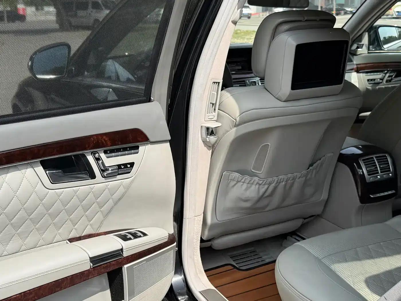 2010 Mercedes-Benz S-Class AMG S 65 — миниатюра 19