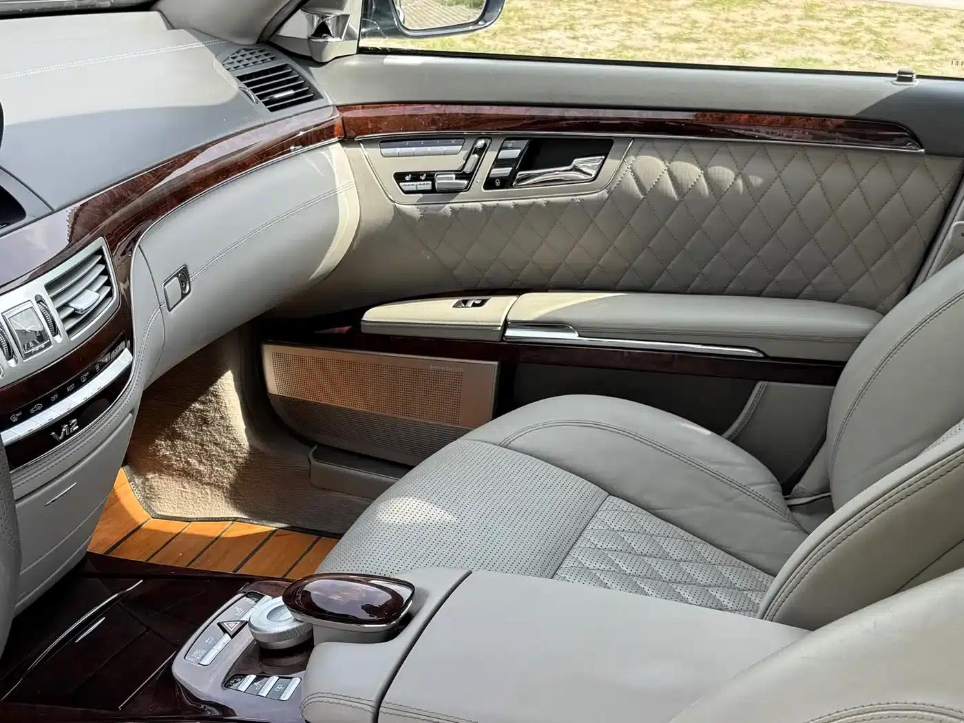 2010 Mercedes-Benz S-Class AMG S 65 — миниатюра 20
