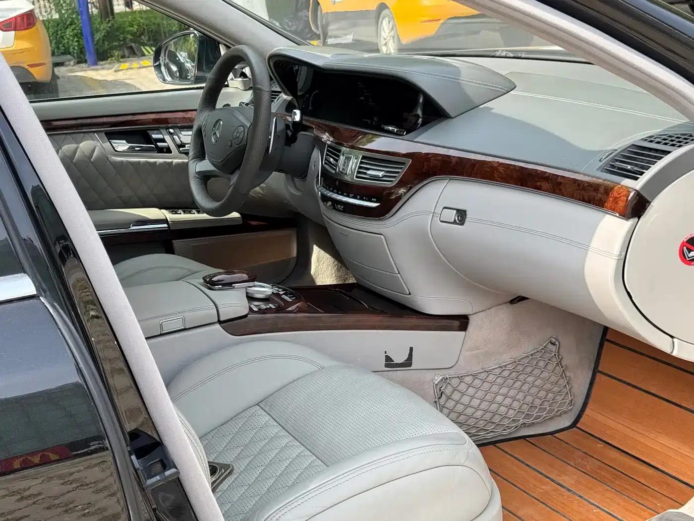 2010 Mercedes-Benz S-Class AMG S 65 — миниатюра 5