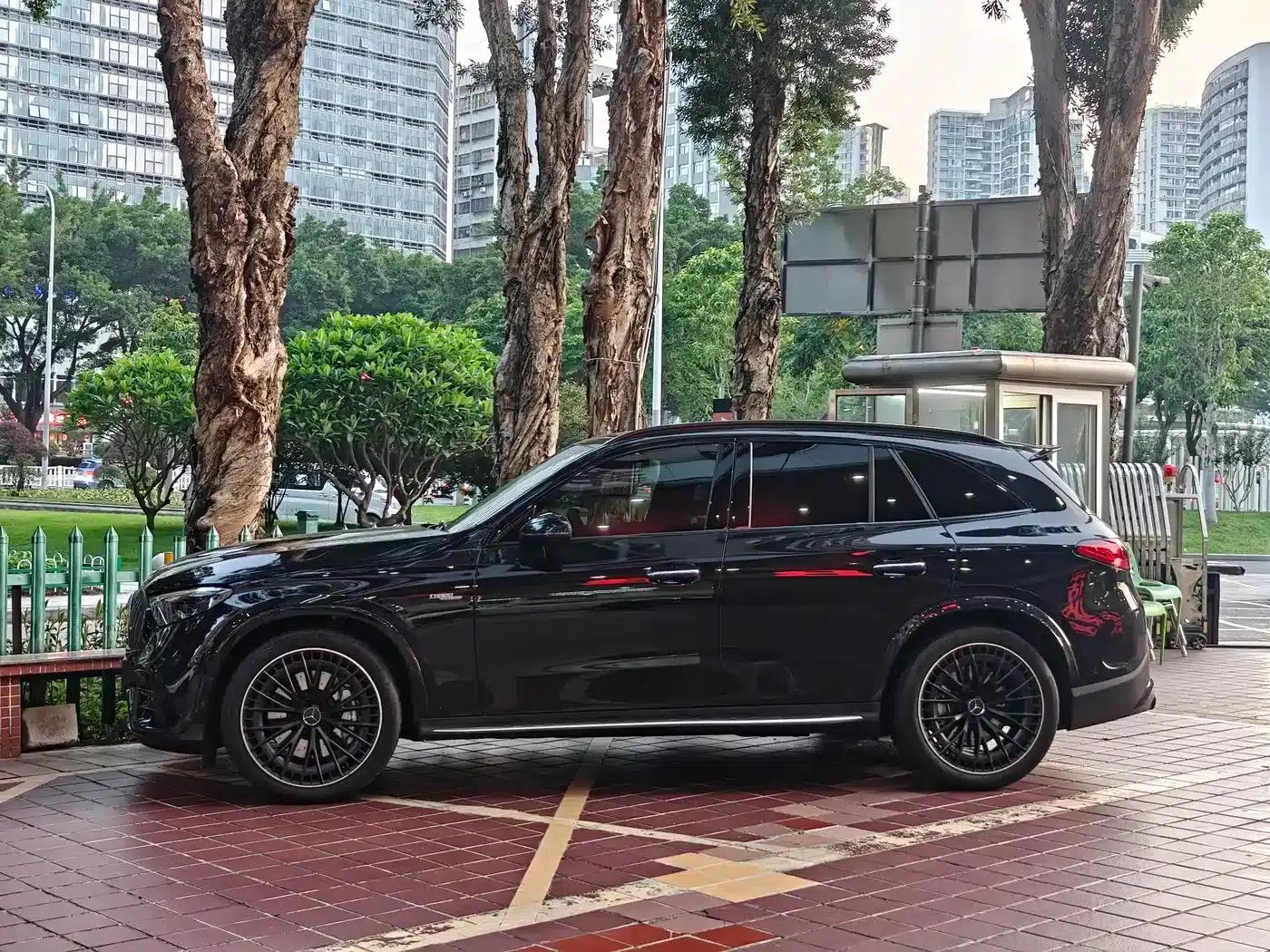 2026 Mercedes-Benz GLC AMG 43 4MATIC — миниатюра 2