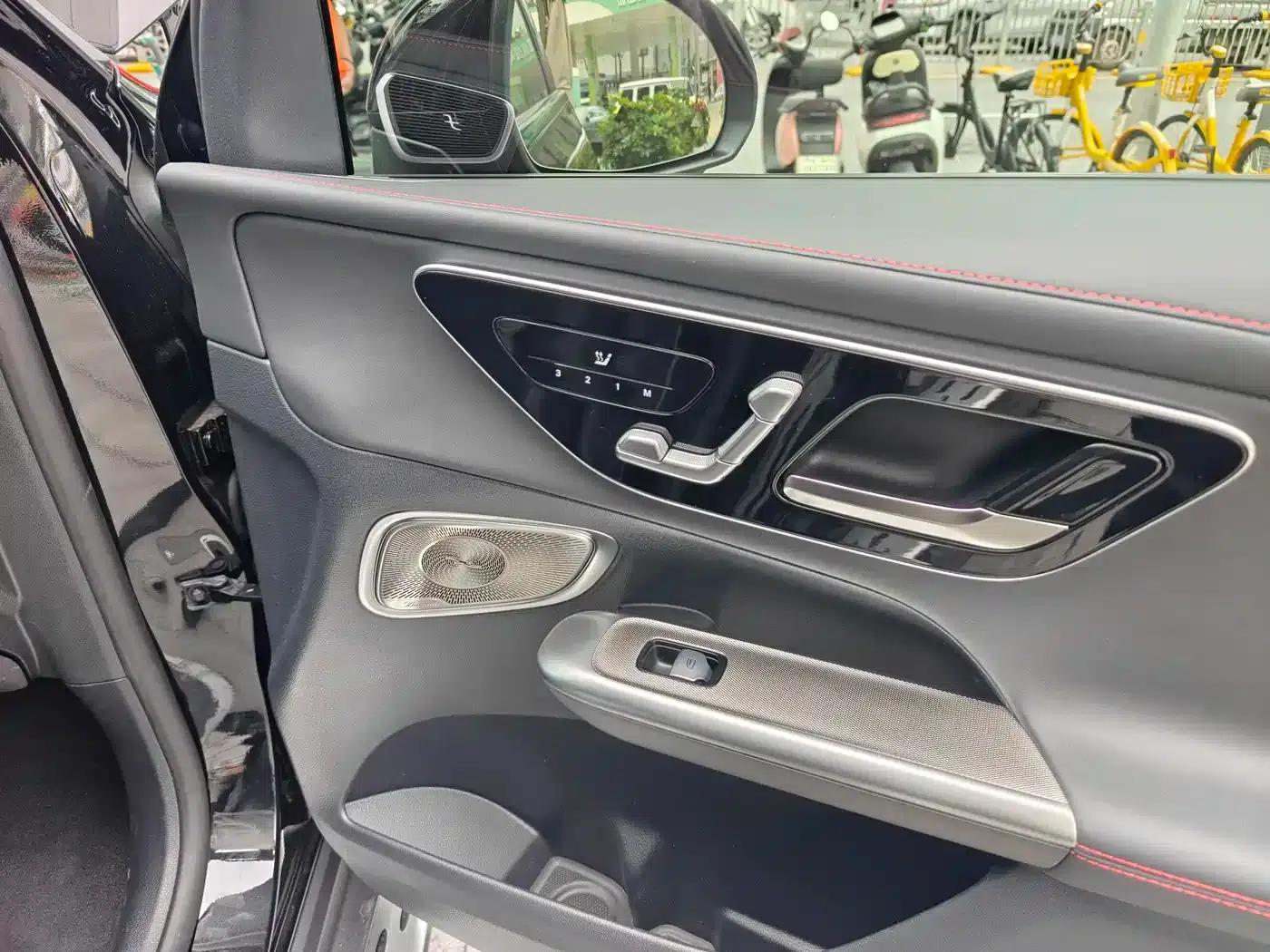 2026 Mercedes-Benz GLC AMG 43 4MATIC — миниатюра 7