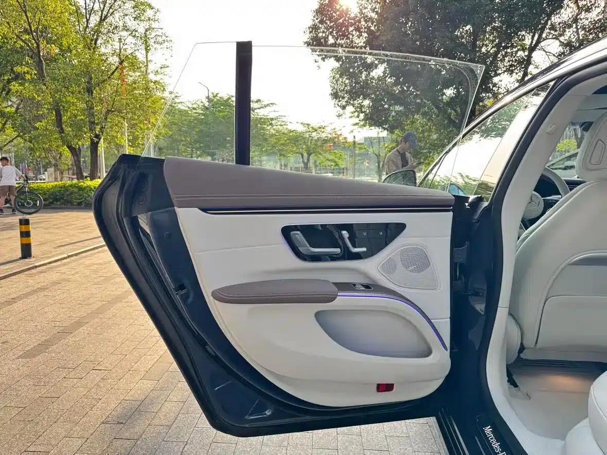 Mercedes-Benz EQS 2023 450+ Pioneer Edition — миниатюра 17