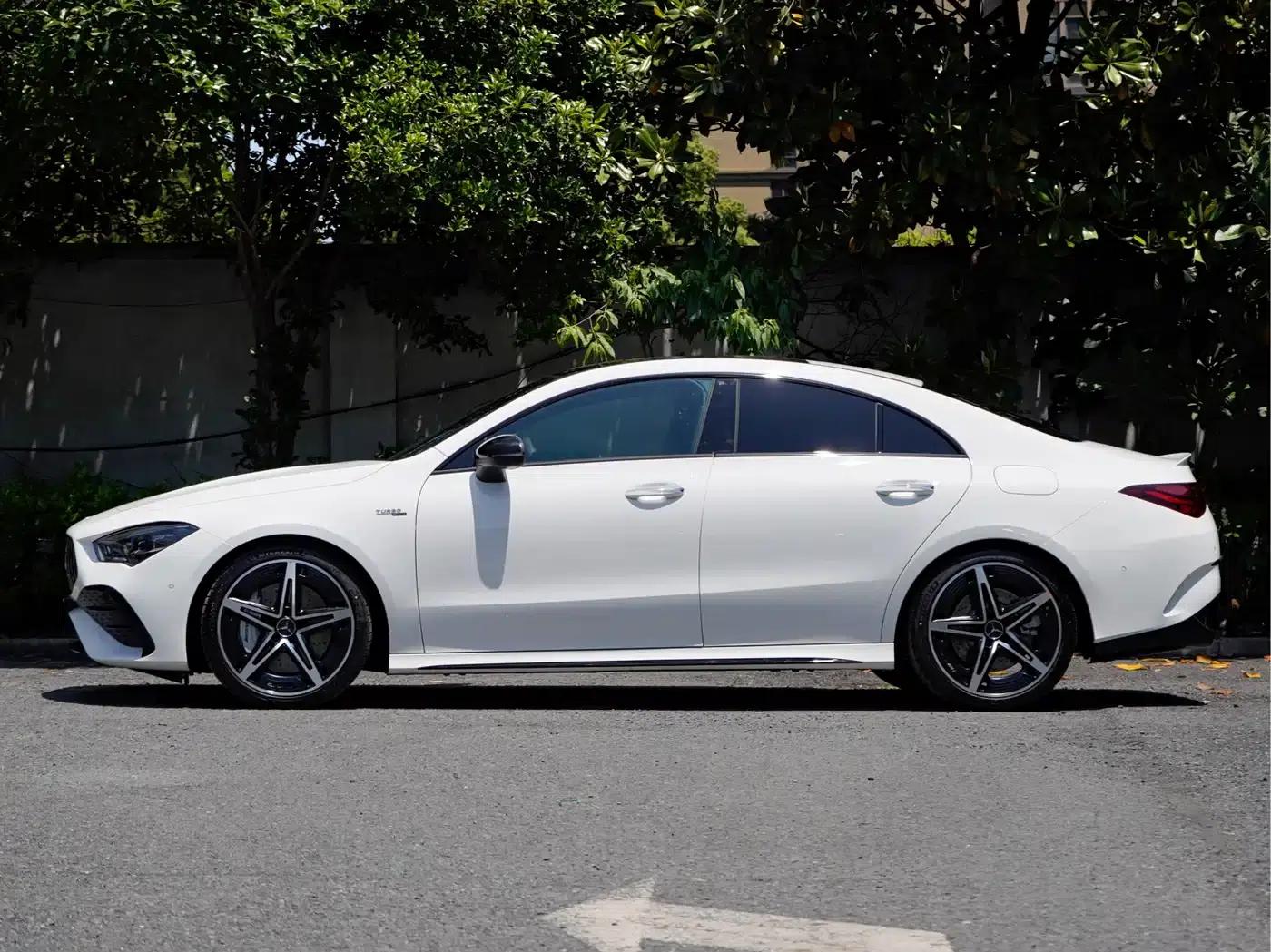 2026 Mercedes-Benz CLA AMG 35 4MATIC — миниатюра 3