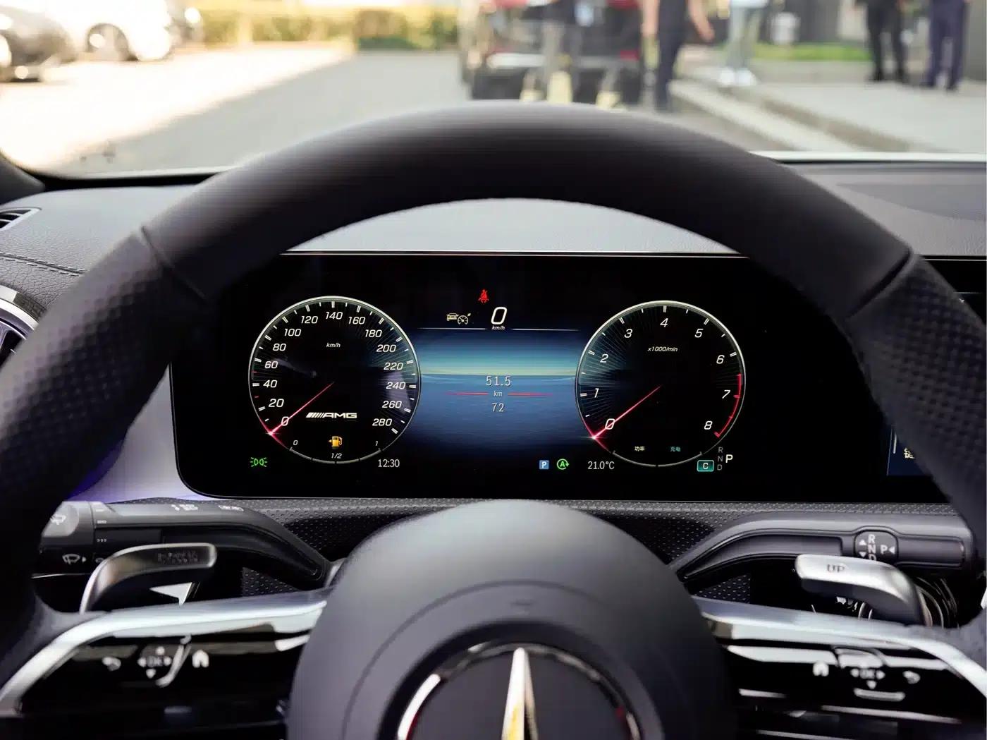 2026 Mercedes-Benz CLA AMG 35 4MATIC — миниатюра 9