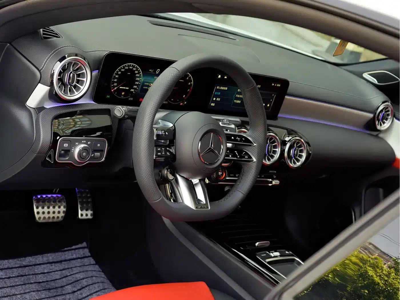 2026 Mercedes-Benz CLA AMG 35 4MATIC — миниатюра 10