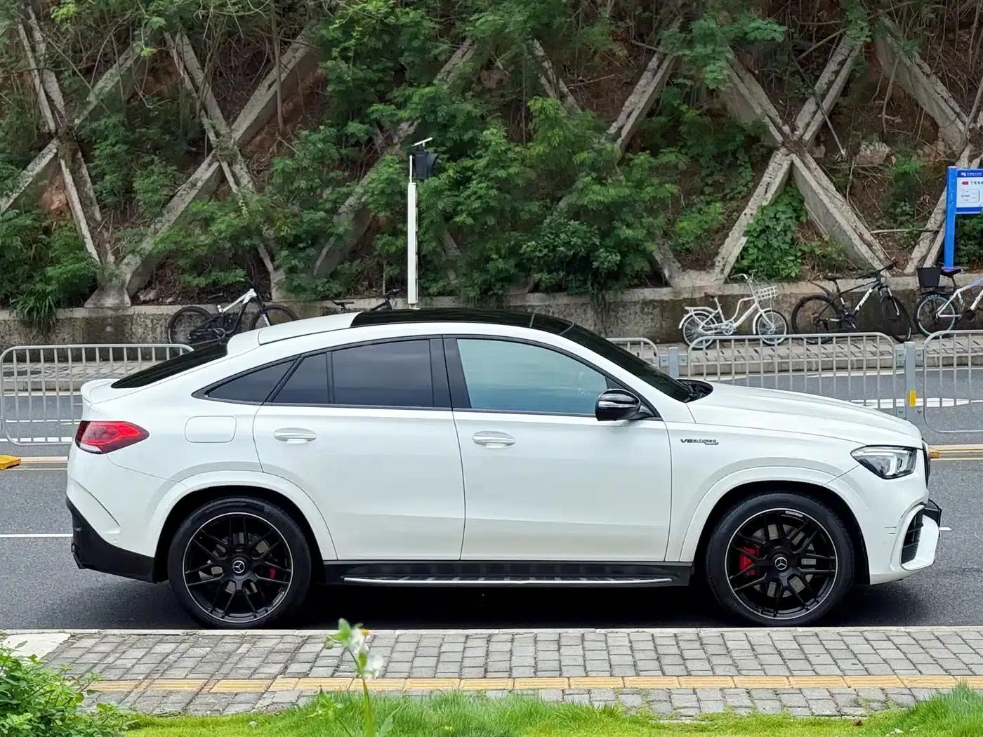 Mercedes-Benz GLE Coupe AMG 2020 Model AMG GLE 53 4MATIC+ Coupe SUV — миниатюра 5