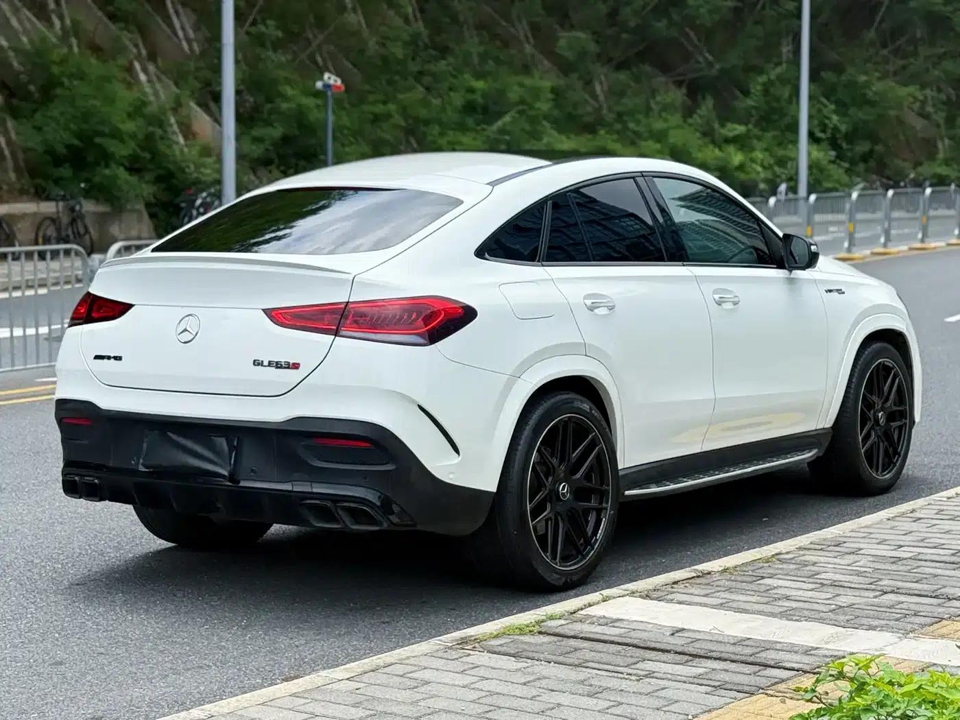 Mercedes-Benz GLE Coupe AMG 2020 Model AMG GLE 53 4MATIC+ Coupe SUV — миниатюра 6