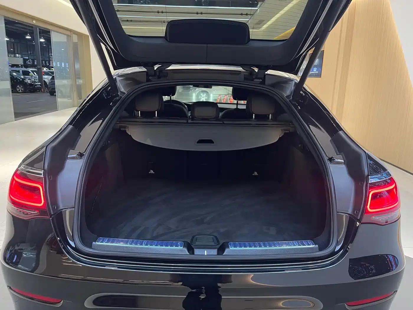 Mercedes-Benz GLC Coupe AMG 2022 AMG GLC 43 4MATIC Coupe SUV — миниатюра 18