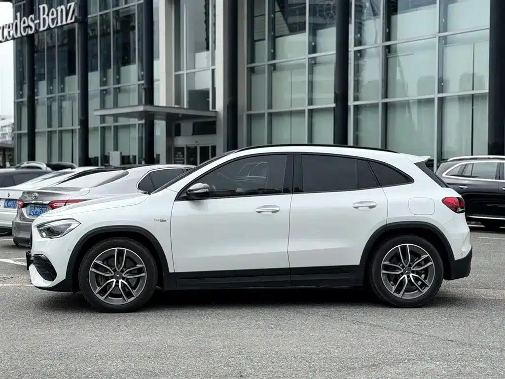 2022 Mercedes-Benz GLA AMG 35 4MATIC — миниатюра 3