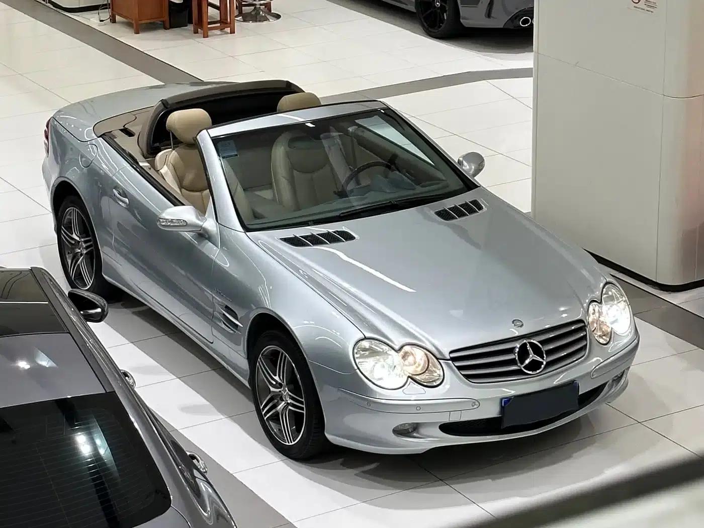 Mercedes-Benz SL-Class 2004 SL 500 — миниатюра 2