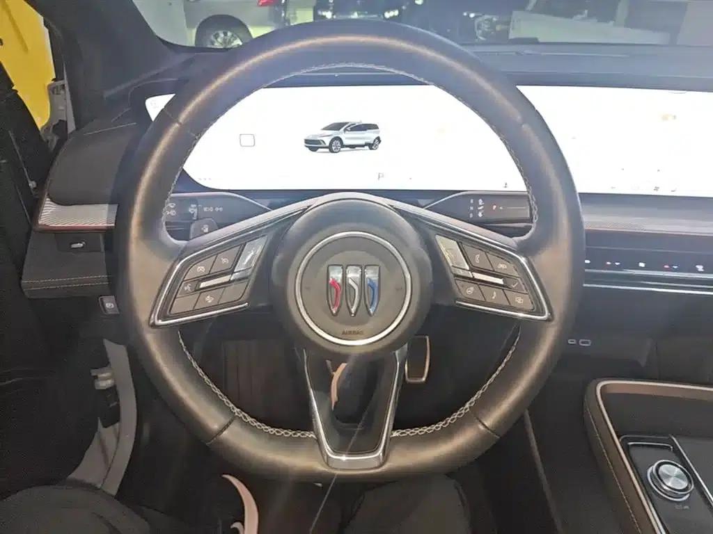 Buick E4 2023 GS Edition — миниатюра 11