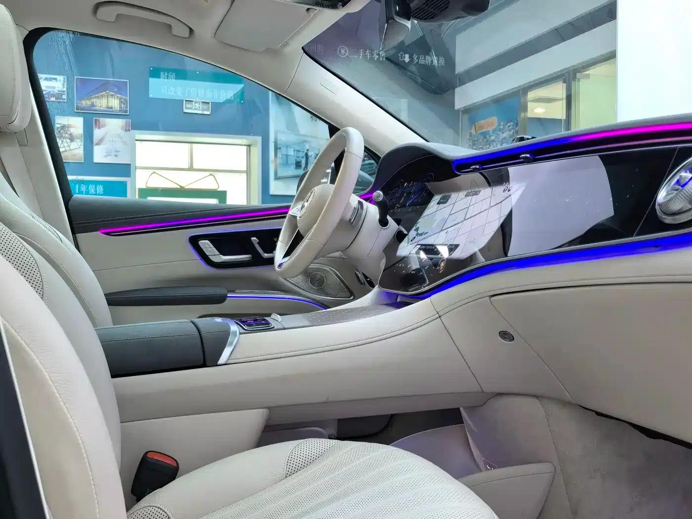 Mercedes-Benz EQS SUV 2023 450 4MATIC Luxury Edition — миниатюра 15