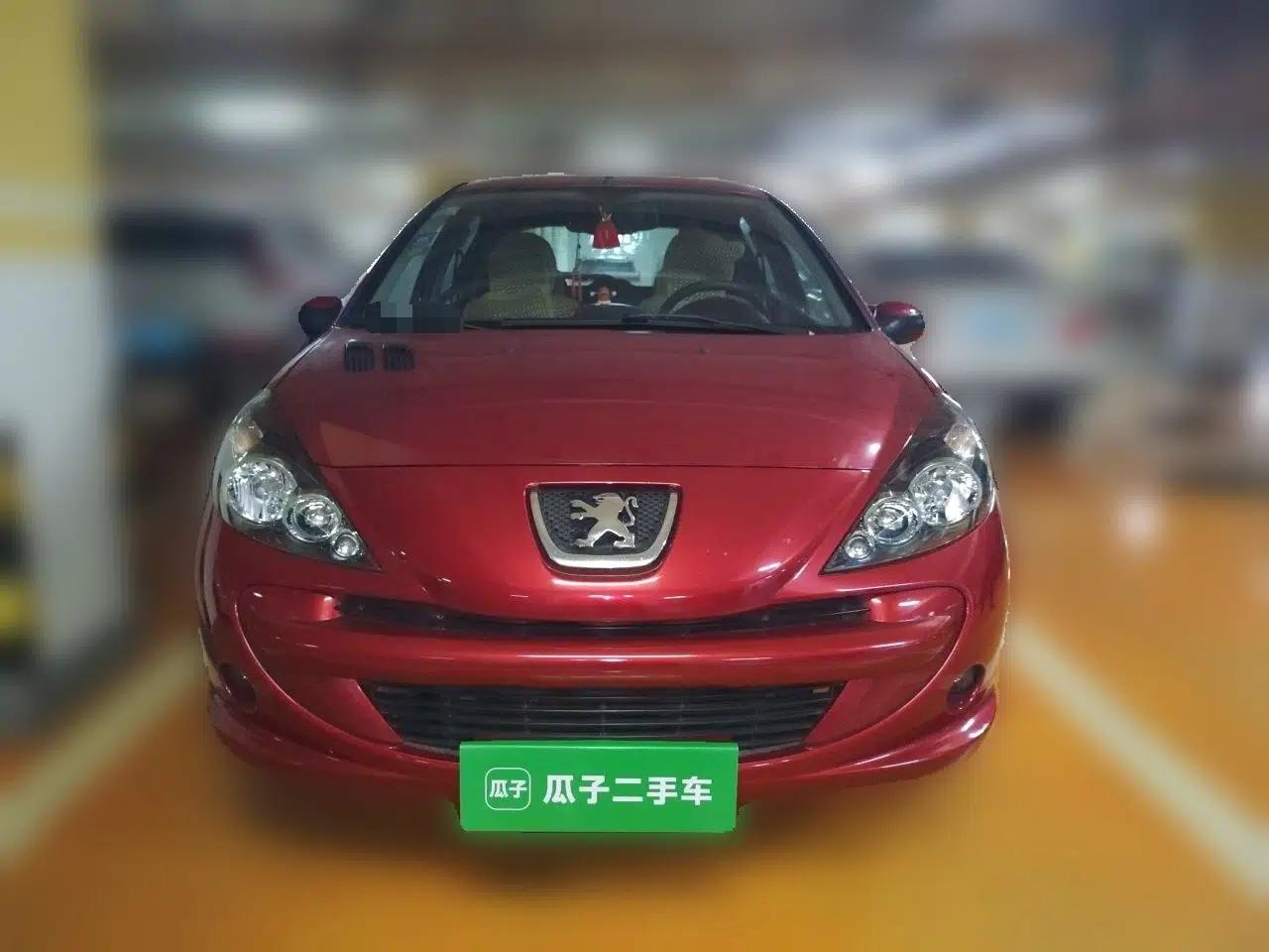 Peugeot 207 2011 Hatchback 1.4L Manual Yule Edition — миниатюра 2
