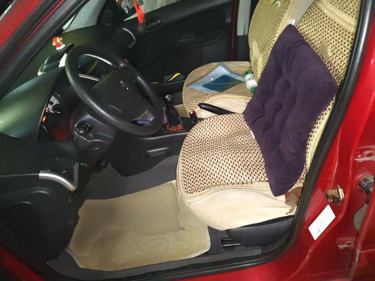 Peugeot 207 2011 Hatchback 1.4L Manual Yule Edition — миниатюра 16
