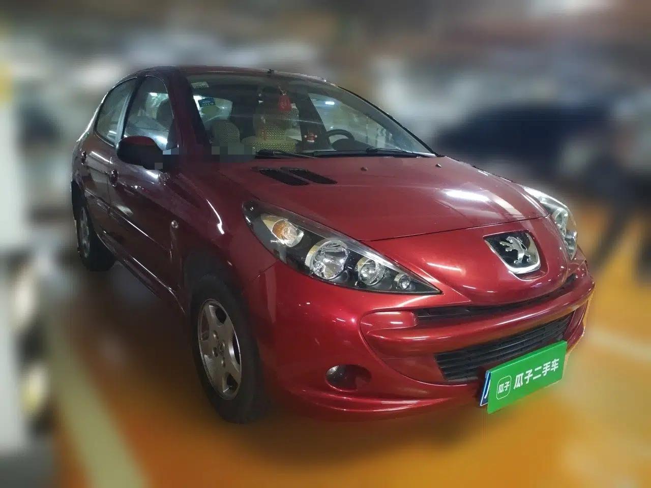 Peugeot 207 2011 Hatchback 1.4L Manual Yule Edition — миниатюра 3