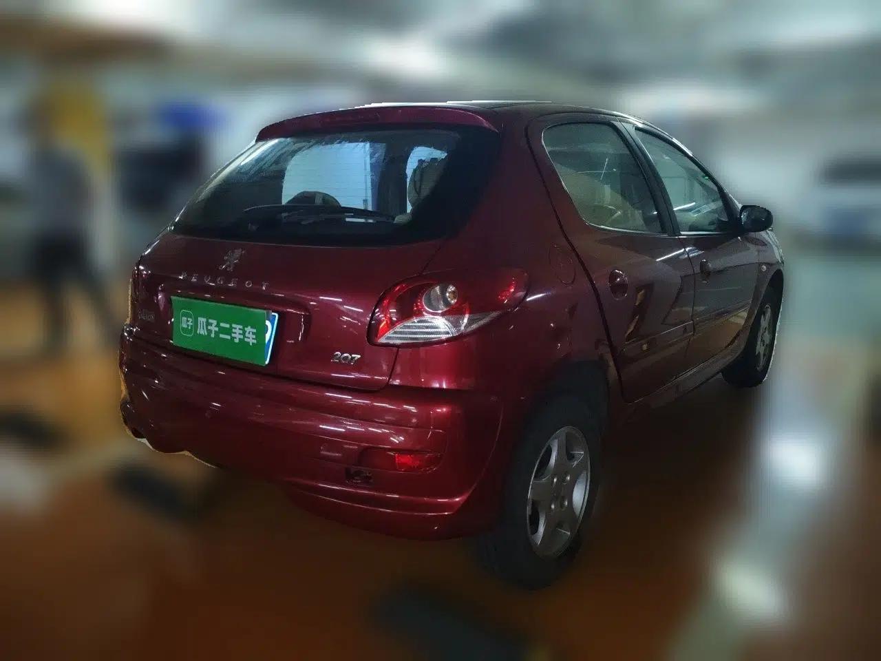 Peugeot 207 2011 Hatchback 1.4L Manual Yule Edition — миниатюра 6