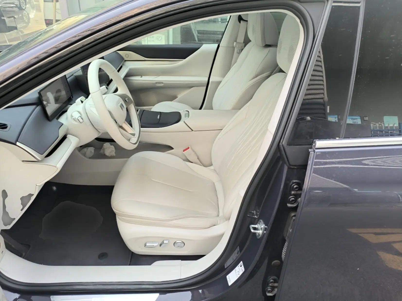 Buick L7 2025 Model Aivia — миниатюра 18