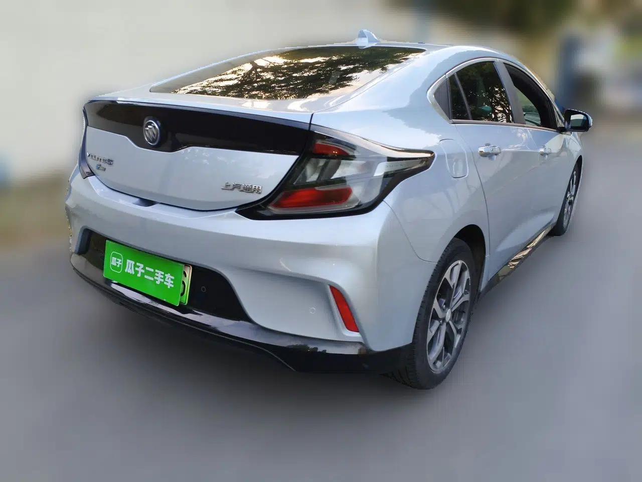 Buick VELITE 5 2017 Urban Extended-Range Model — миниатюра 6