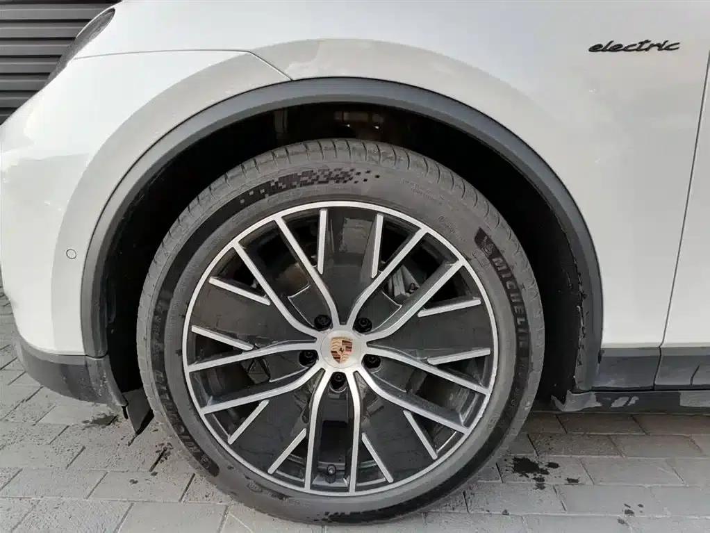 Macan 4 New Energy — миниатюра 13