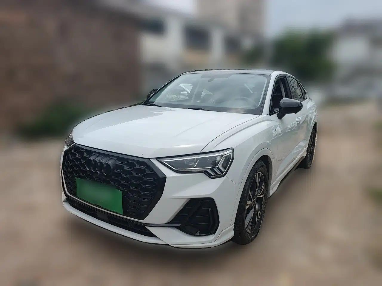 Audi Q3 Sportback 2022 40 TFSI Fashion Model — миниатюра 1