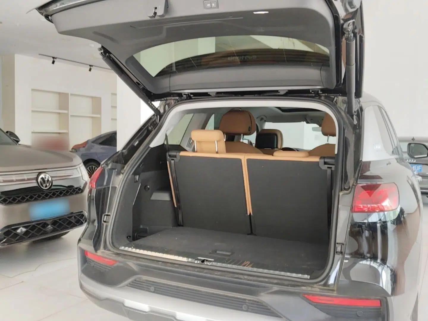 Audi Q6 2024 45 TFSI quattro Qiyun Edition Yulin Package 6 seats — миниатюра 22