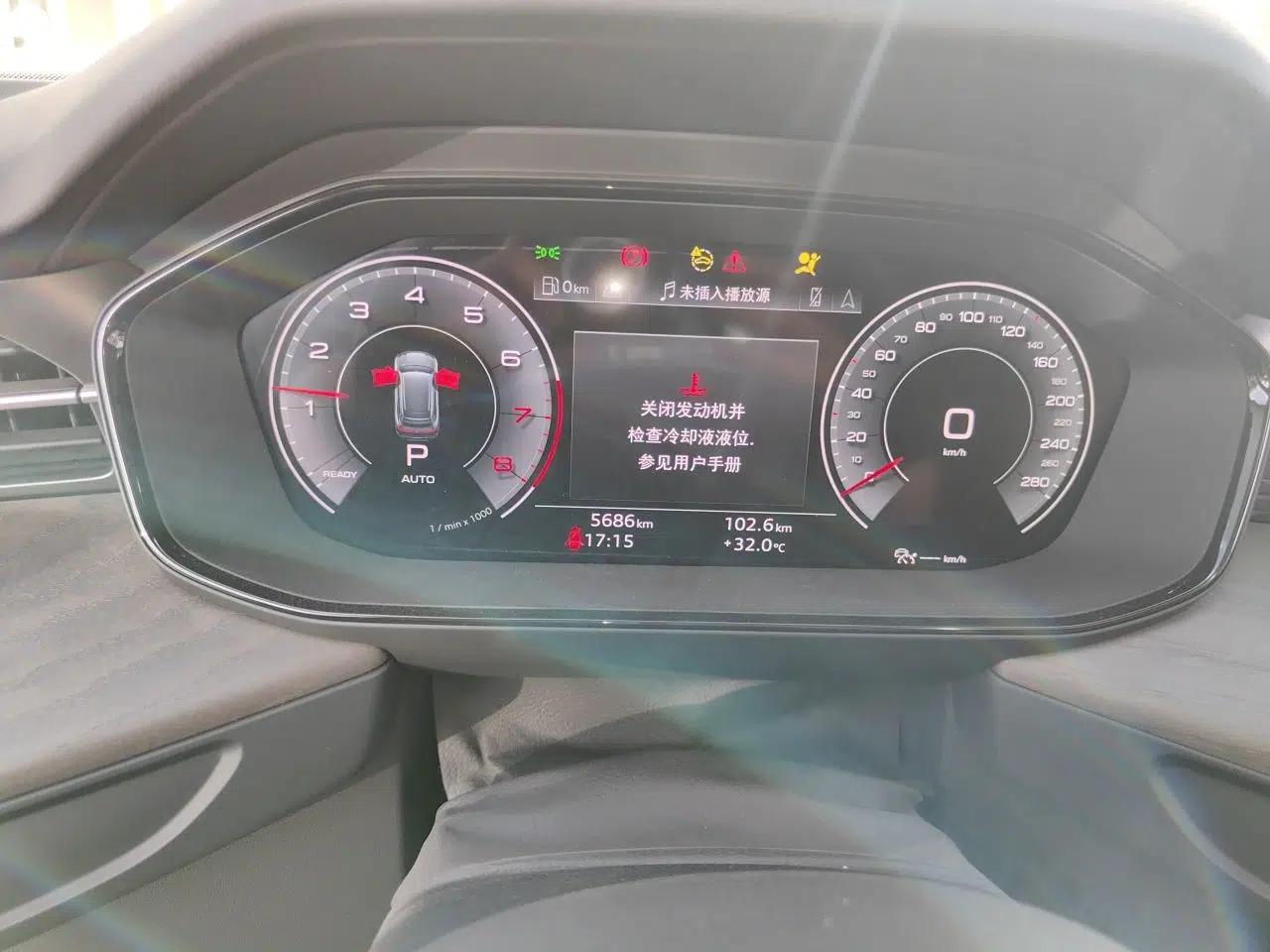 Audi Q6 2024 45 TFSI quattro Qiyun Edition Yulin Package 6 seats — миниатюра 12