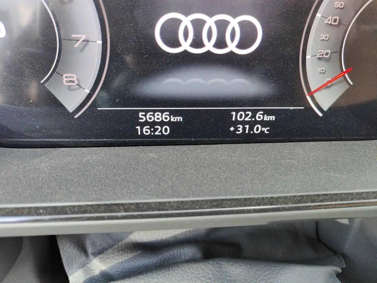 Audi Q6 2024 45 TFSI quattro Qiyun Edition Yulin Package 6 seats — миниатюра 13
