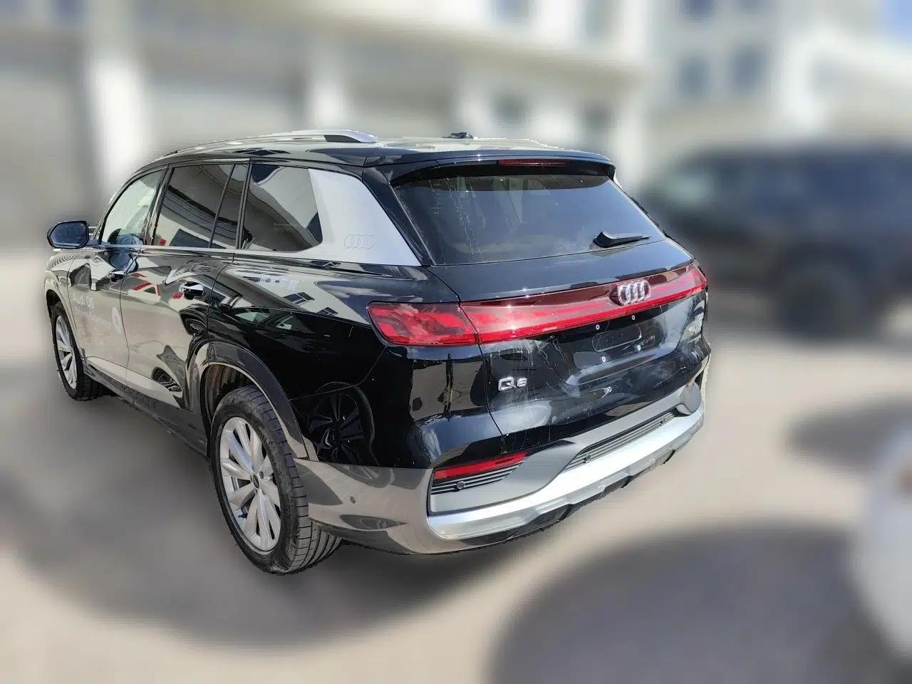 Audi Q6 2024 45 TFSI quattro Qiyun Edition Yulin Package 6 seats — миниатюра 4