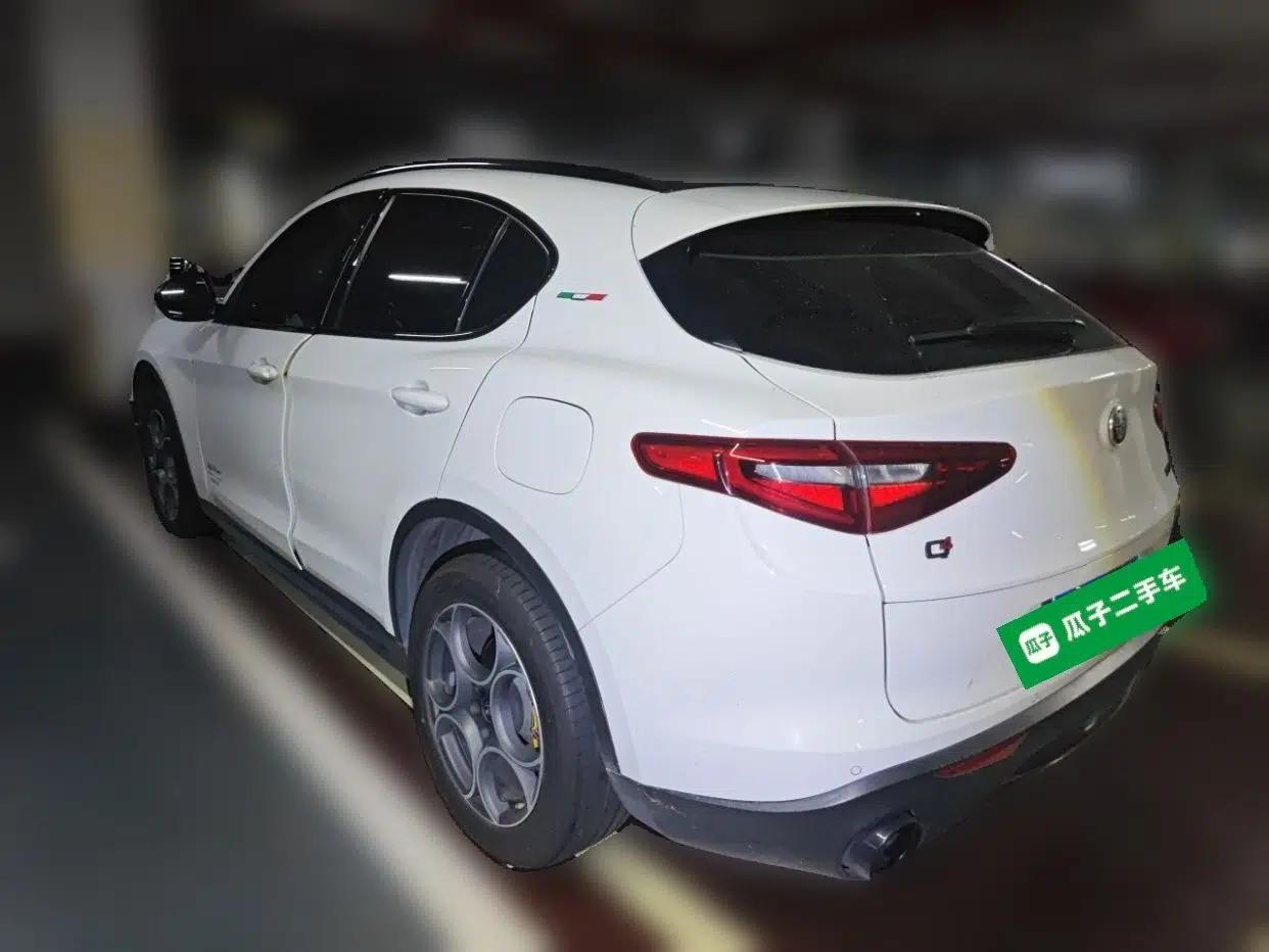 Alfa Romeo Stelvio 2020 2.0T 280HP Luxury Edition — миниатюра 4