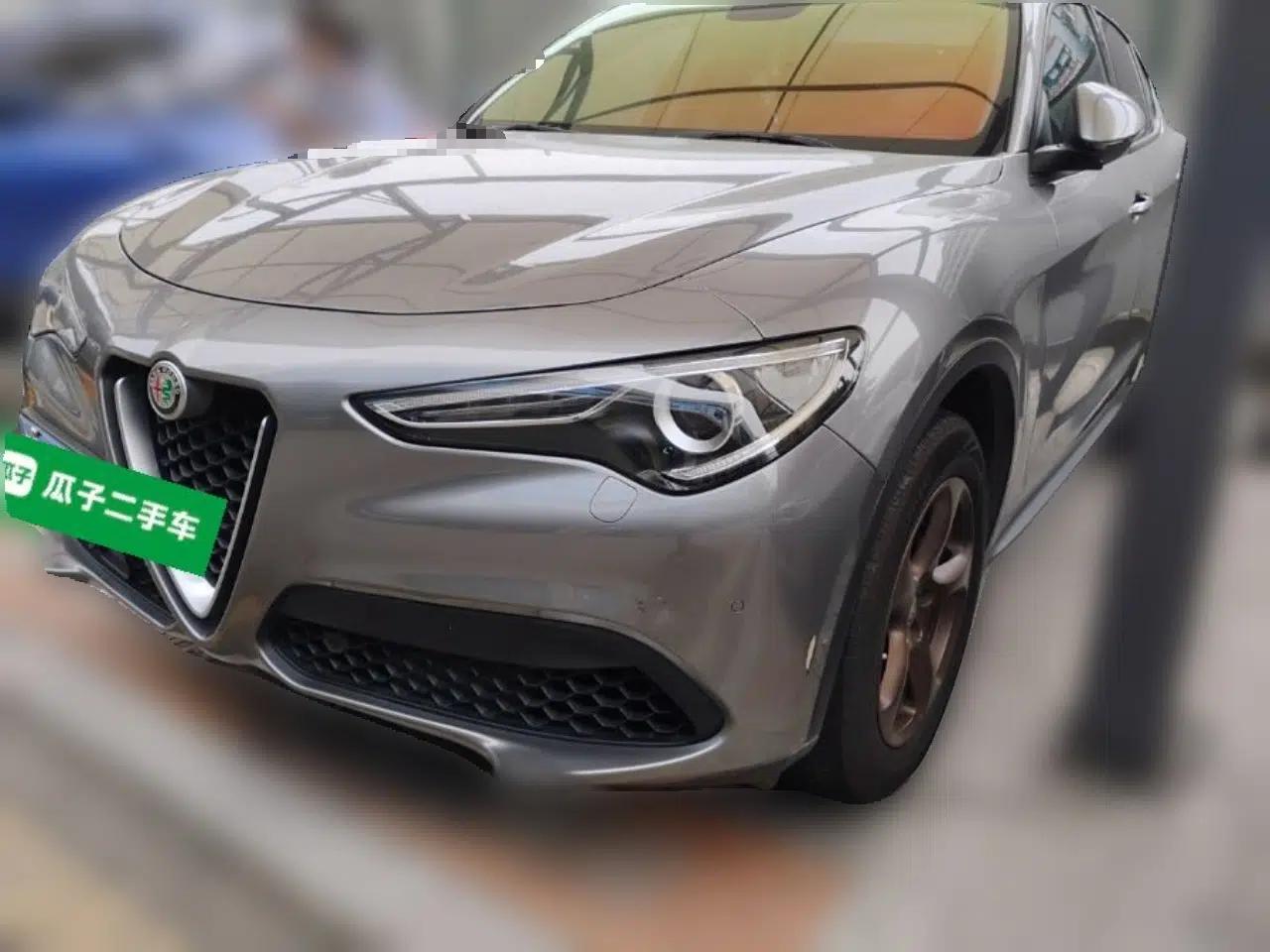 Alfa Romeo Stelvio 2017 2.0T 200HP Elite Edition — миниатюра 1