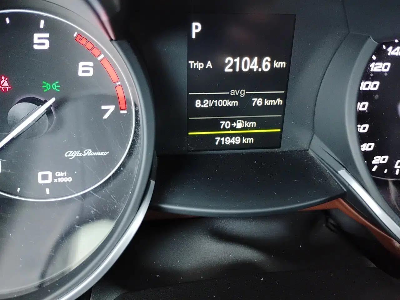 Alfa Romeo Stelvio 2017 2.0T 200HP Elite Edition — миниатюра 13