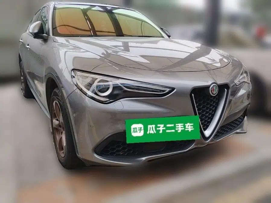 Alfa Romeo Stelvio 2017 2.0T 200HP Elite Edition — миниатюра 3