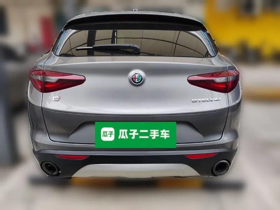 Alfa Romeo Stelvio 2017 2.0T 200HP Elite Edition — миниатюра 5