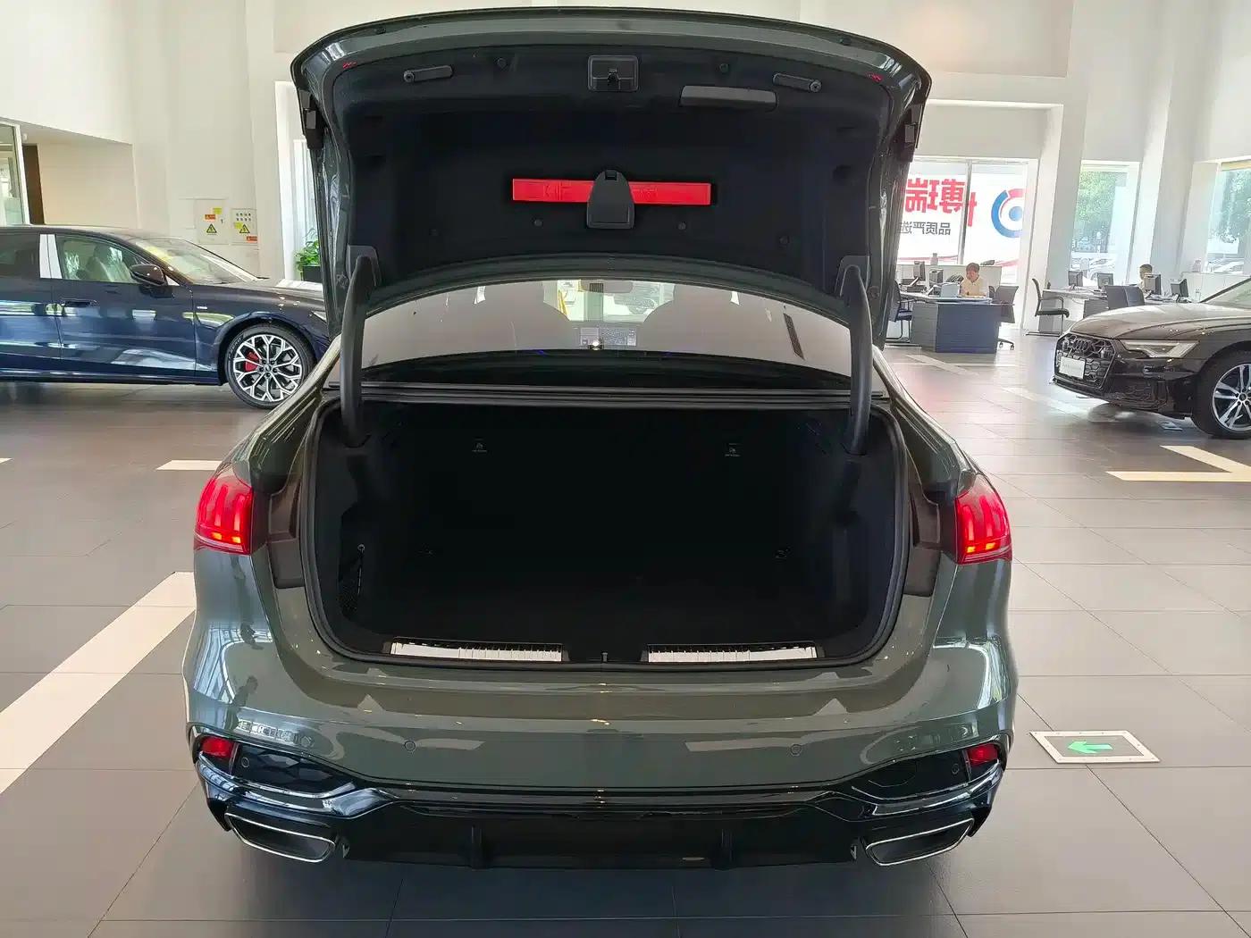 Audi A5L 2026 2.0T Sport Edition — миниатюра 15