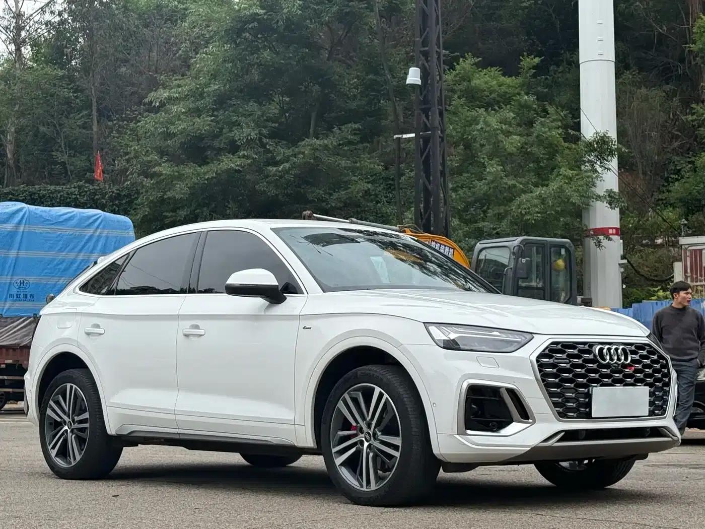 Audi Q5L Sportback 2021 40 TFSI Luxury — миниатюра 3