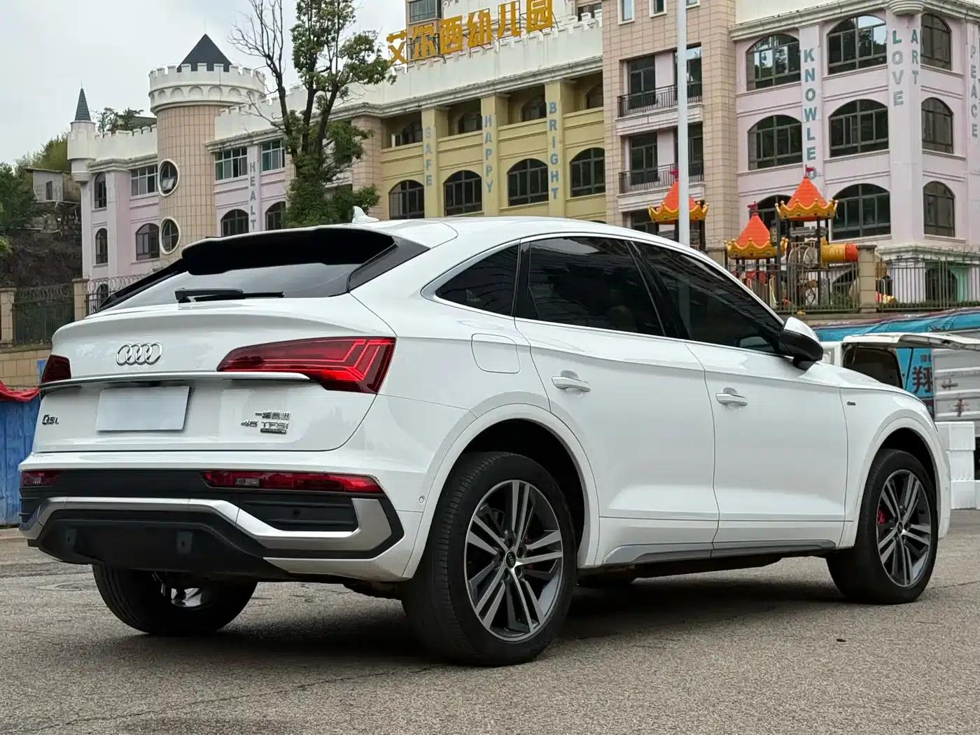 Audi Q5L Sportback 2021 40 TFSI Luxury — миниатюра 4