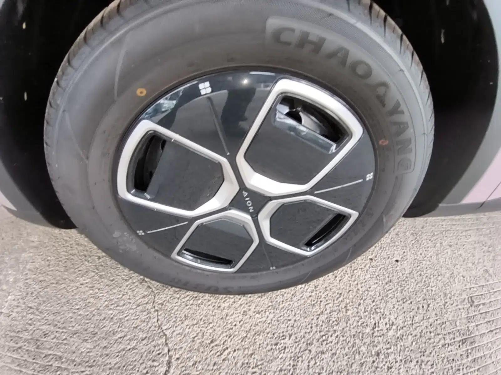 AION UT 2025 330 Starlight Edition — миниатюра 8