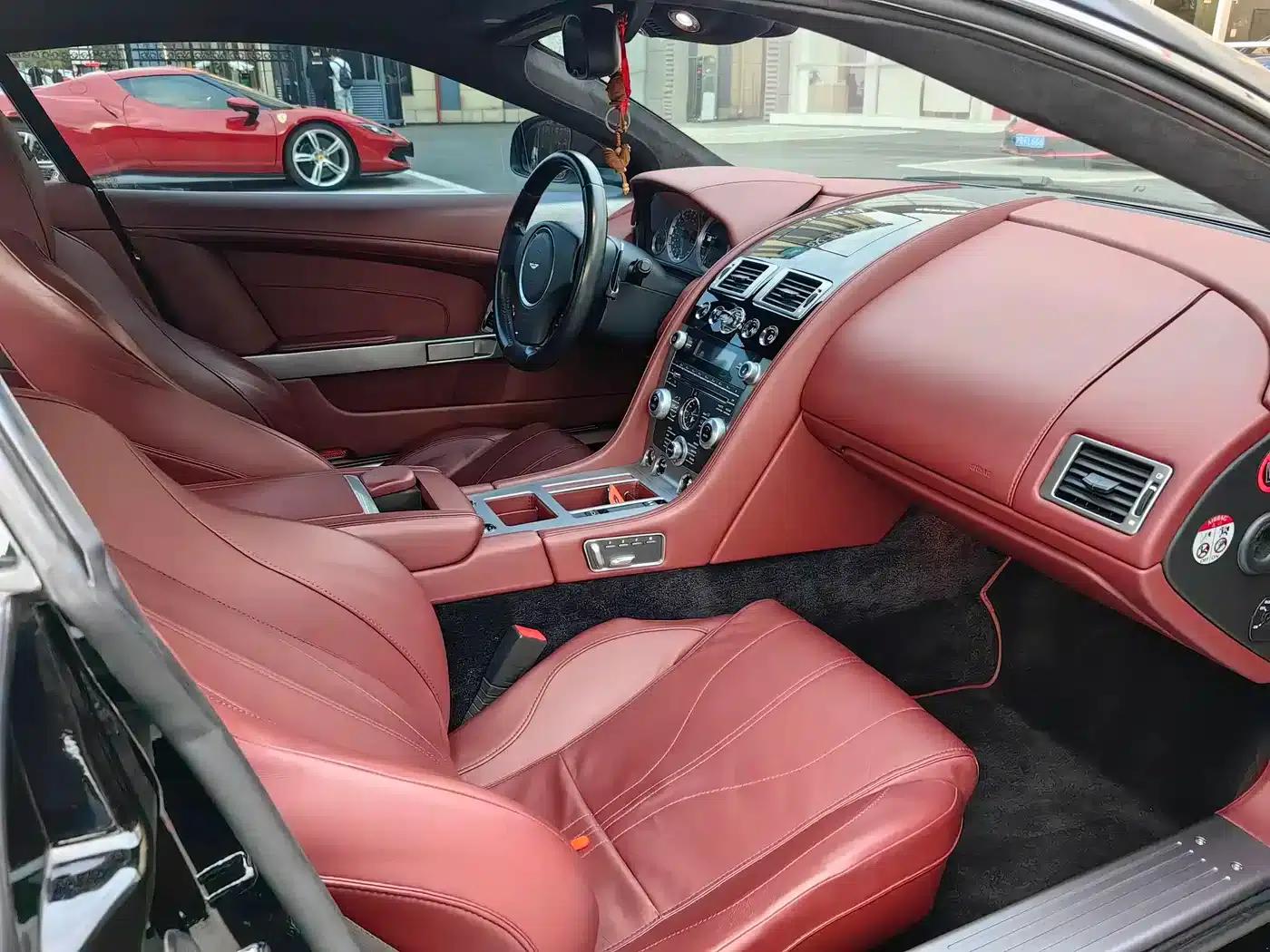 Aston Martin DB9 2013 6.0L Coupe — миниатюра 8